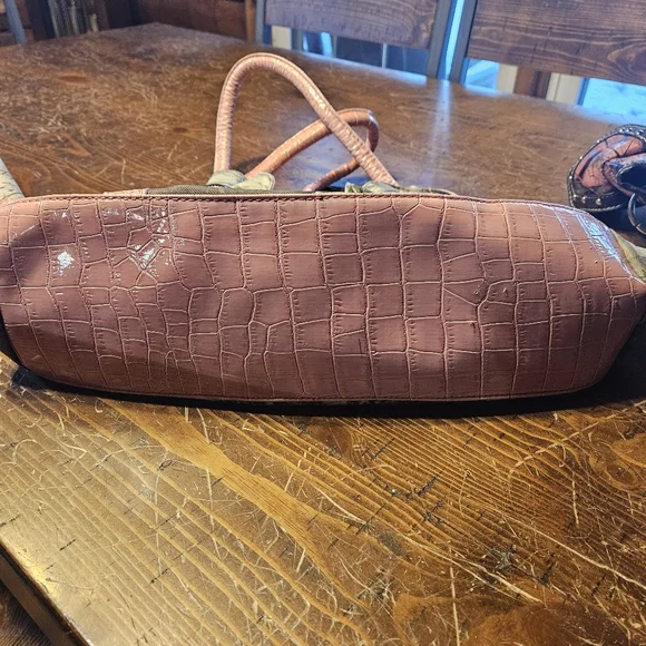 Womens camo and pink purse and wallet - Picture 7 of 9